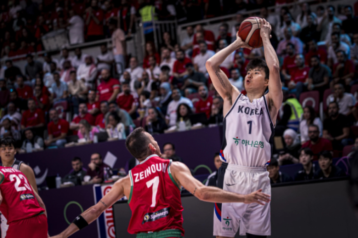 대표팀 에이스 이현중. FIBA 