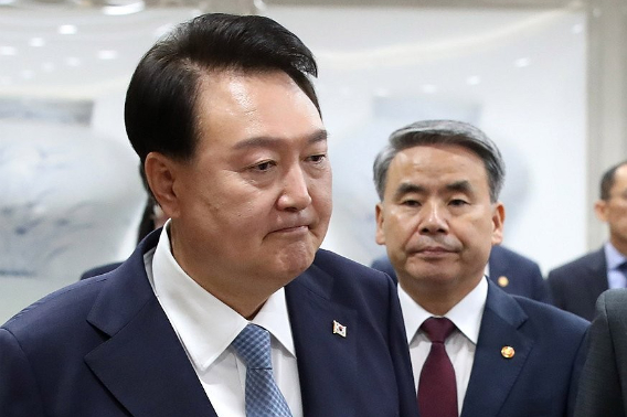 윤석열 전 대통령과 이종섭 전 국방부 장관. 연합뉴스