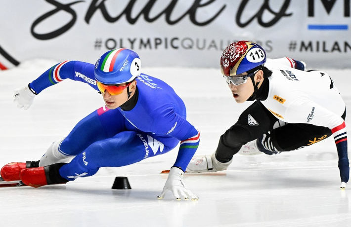 경쟁하는 임종언(오른쪽). 연합뉴스