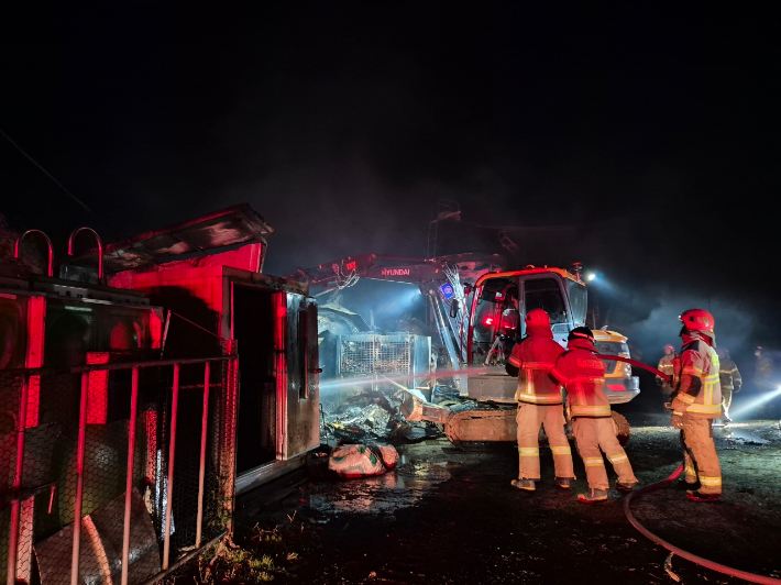 충남 홍성군 돈사 화재. 홍성소방서 제공