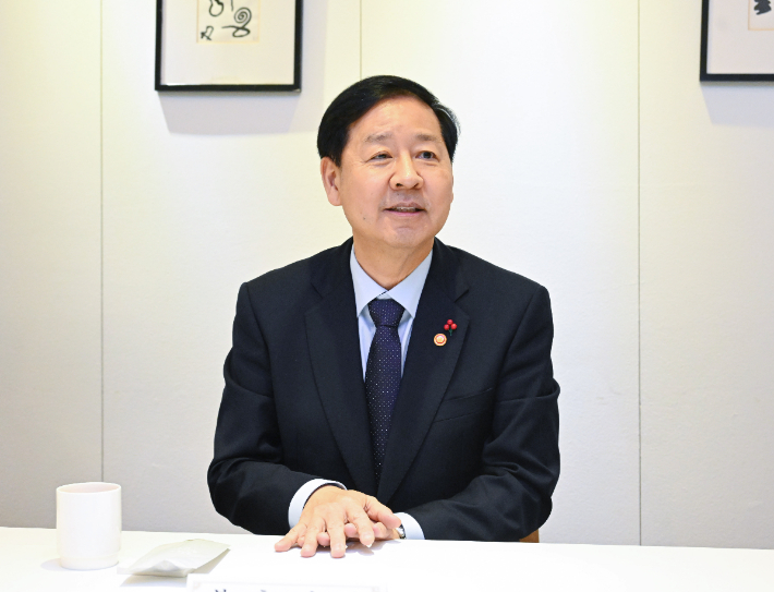 구윤철 부총리 겸 기획재정부 장관이 1일 서울 중구 달개비에서 열린 국제금융자문위원회를 주재하고 있다. 기획재정부 제공