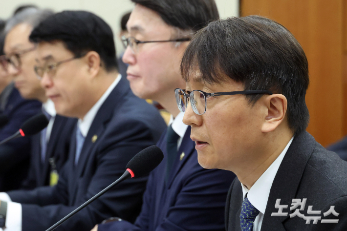 2일 서울 여의도 국회에서 열린 과학기술정보방송통신위원회 전체회의 '쿠팡 침해사고' 관련 현안질의에 박대준 쿠팡 대표이사가 출석해 의원 질의에 답변을 하고 있다. 윤창원 기자