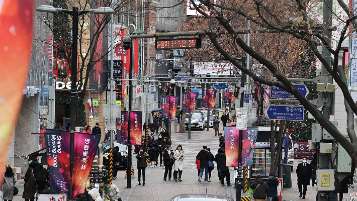 썰렁한 명동 거리. 연합뉴스
