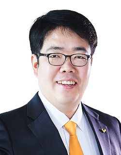 윤민섭 의원. 춘천시의회 제공 