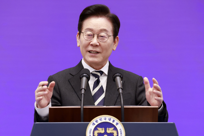 '12·3내란' 암에 비유한 李 "길고 지치더라도 치료 깨끗이"[박지환의 뉴스톡]