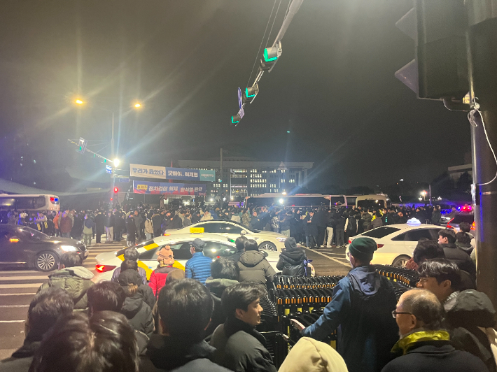 윤석열 전 대통령이 비상계엄령을 선포한 지난해 12월 3일 밤, 이은재 전도사는 국회 인근 영등포산업선교회에서 모임을 갖던 중 계엄 소식을 듣고 곧장 국회 앞으로 향했다. 이은재 전도사 제공