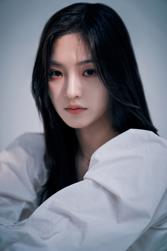 정효빈은 '편지'의 첫 소절을 부르는 데 심혈을 기울였다고 밝혔다. 레이블 에이 제공