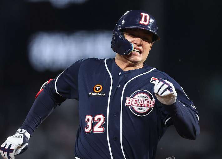 두산에서 자유계약선수로 풀린 김재환. 연합뉴스 