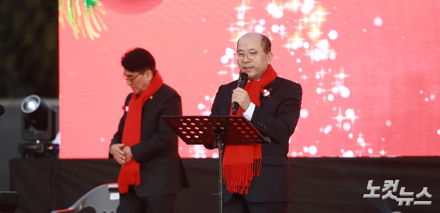 광교협 대표회장 정석윤 목사가 성탄 메시지를 전하고 있다. 한세민 기자