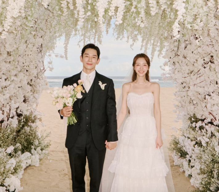 배우 온주완 SNS 캡처