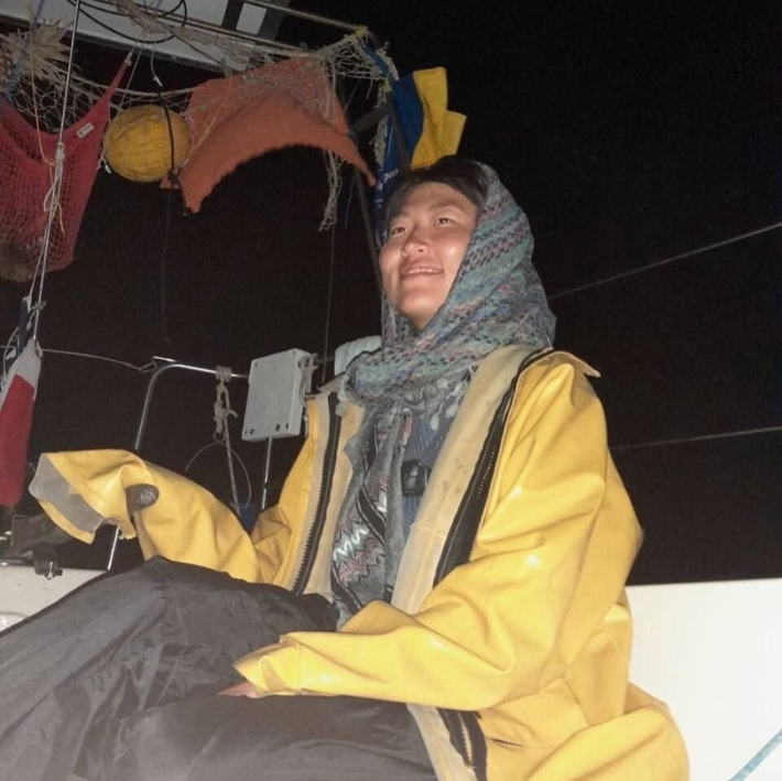 김아현 씨는 "이 상은 감히 제가 받을 상이 아니라, 팔레스타인 해방 운동 전반에 수여되는 상이라고 생각한다"며 "빛이 세계의 모든 구석마다 닿고, 물이 세계의 모든 가장자리에 닿는 것처럼 우리들의 작은 배도 가자지구의 아름다운 해안에 닿을 수 있을 것"이라고 말했다. 