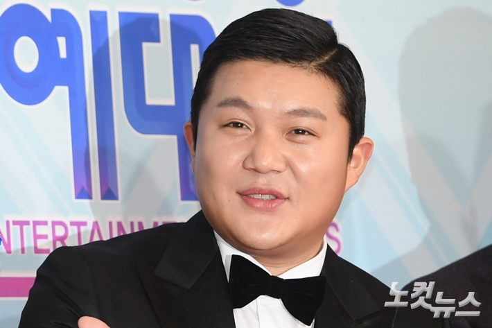 방송인 조세호.