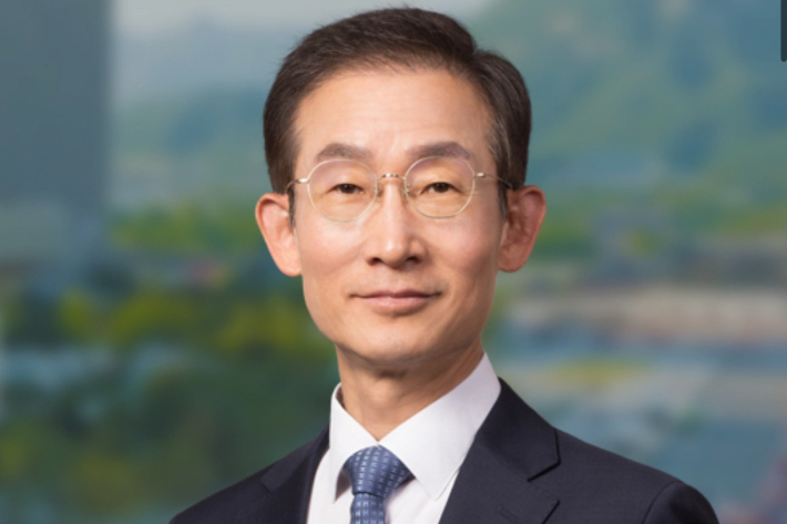 대통령실은 7일 이재명 대통령이 감사원장 후보자로 김호철 법무법인 클라스한결 변호사를 지명했다고 전했다. 대통령실 제공