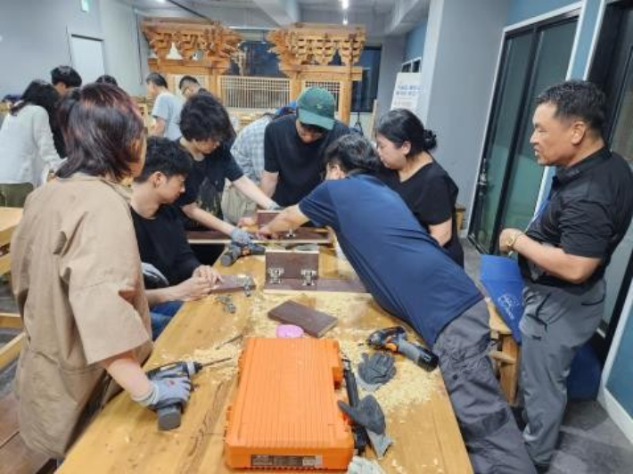 전북 익산 지구장이마을 집수리 교육 현장. 행정안전부 제공