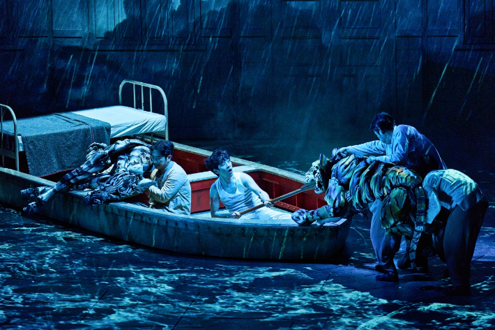 박정민의 '라이프 오브 파이' 공연 장면. 에스앤코 제공