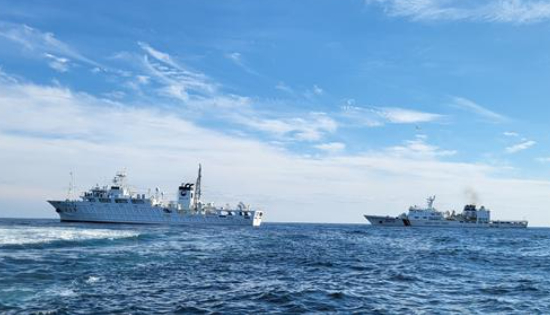 해양수산부는 배타적경제수역(EEZ)에서 발생하는 외국어선의 불법 조업을 선제적으로 단속하기 위해 지난 12월 2일부터 7일까지 해양경찰청과 합동 단속을 실시했다. 해양수산부 제공