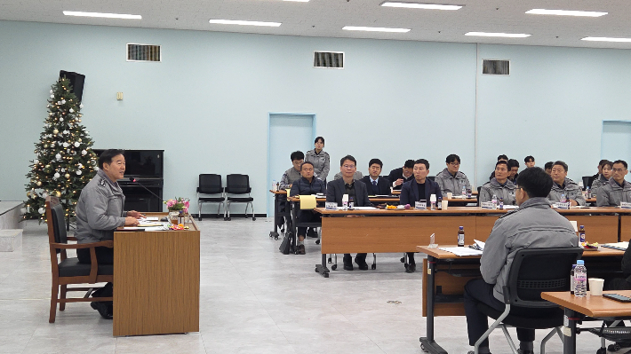 한창훈 인천경찰청장이 간담회에서 발언하고 있다. 인천경찰청 제공