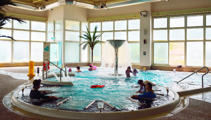 덕구온천 스파. 울진군 제공