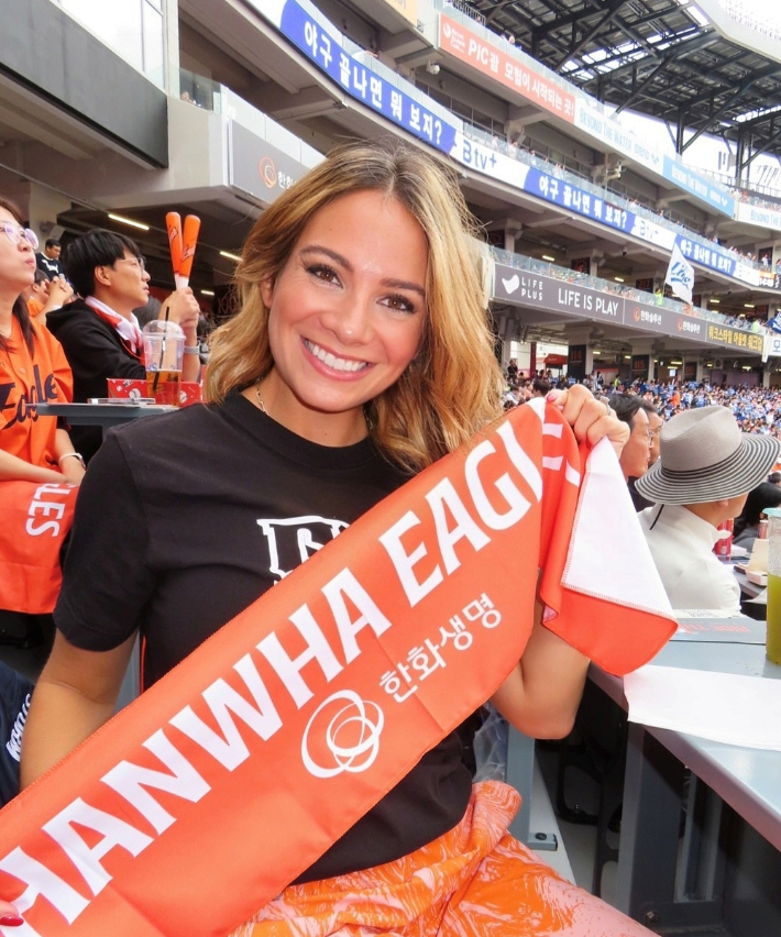 와이스의 아내 브룩 소셜 미디어 캡처. 