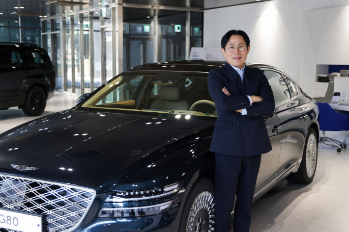 현대차 최진성 영업이사, 역대 최초 누적 판매 8천 대 달성. 현대차 제공