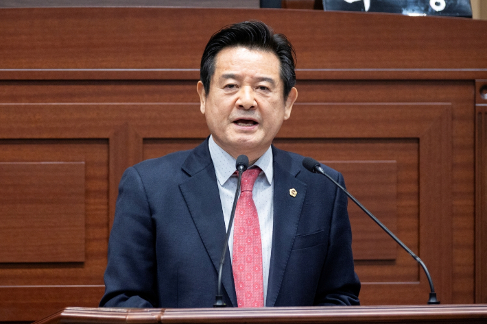 이칠구 경북도의원(포항). 경북도의회 제공