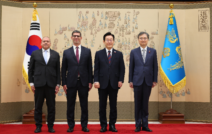 이재명 대통령과 주한 이집트 대사. 연합뉴스