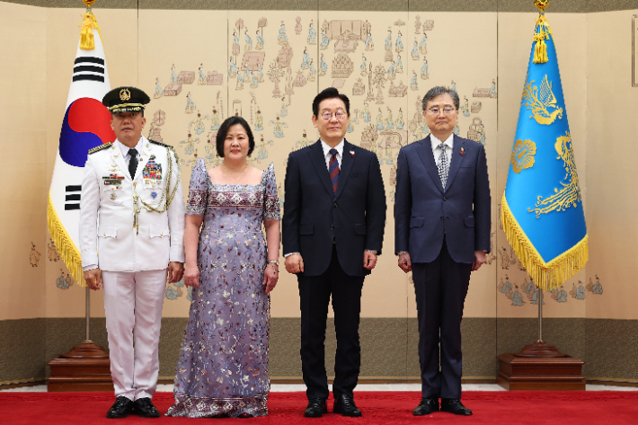 이재명 대통령과 주한 필리핀 대사. 연합뉴스
