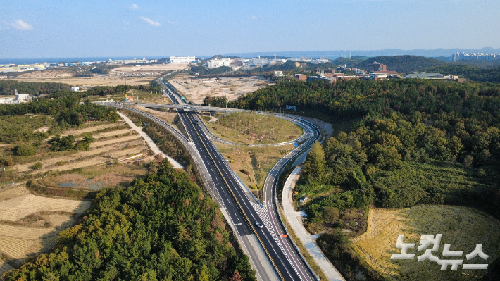 포항~영덕 고속도로. 박정노 기자