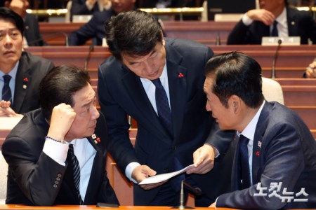 대화하는 정청래-문진석-김병기