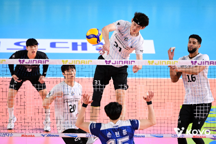 현대캐피탈 승리. 한국배구연맹