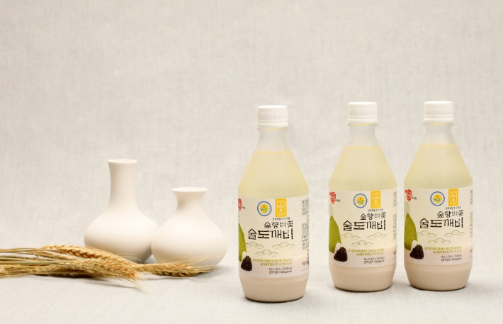 전라남도가 12월 전통주로 선정한 숲향벼꽃 술도깨비. 전라남도 제공