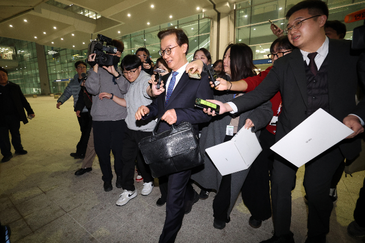 질문 받는 전재수 전 해양수산부 장관. 연합뉴스