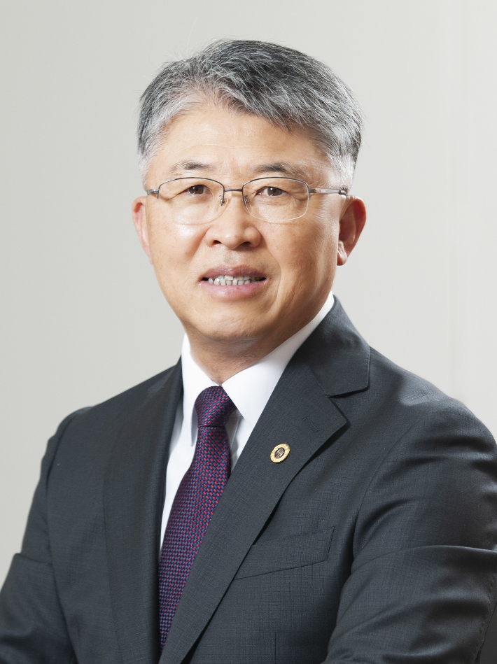 제 18대 아주대학교 총장으로 재선임된 최기주 박사. 아주대학교 제공