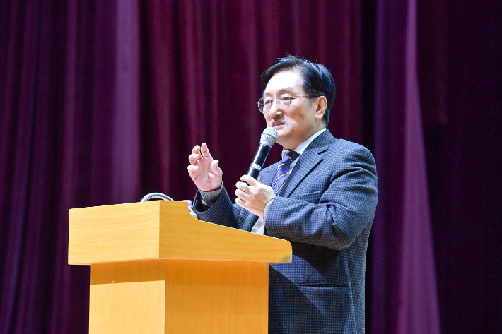 노영민 전 대통령 비서실장 측 제공