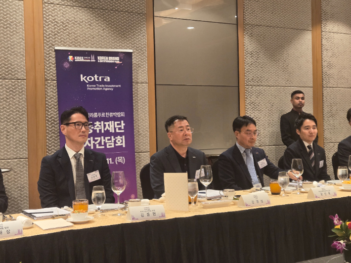 기자간담회 중인 강경성 코트라 사장. 코트라 제공