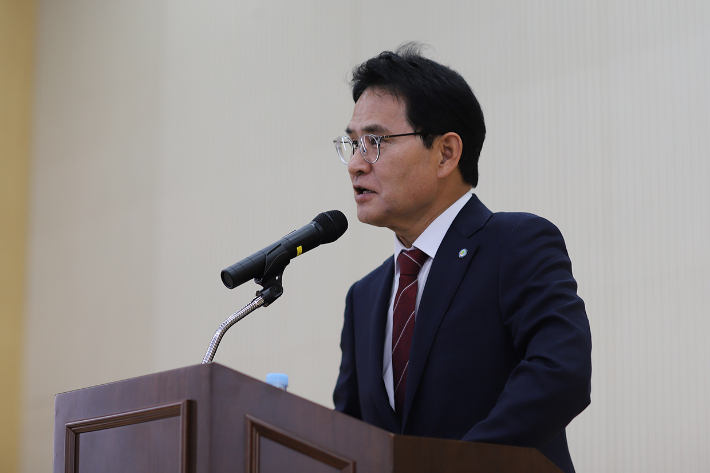 한국고용정보원 이창수 원장. 한국고용정보원 홈페이지 캡처