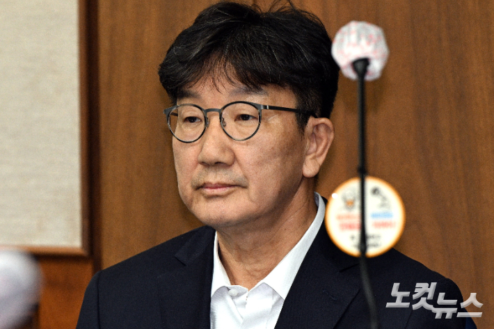 통일교 측에서 불법 정치자금을 수수한 혐의를 받는 국민의힘 권성동 의원. 류영주 기자