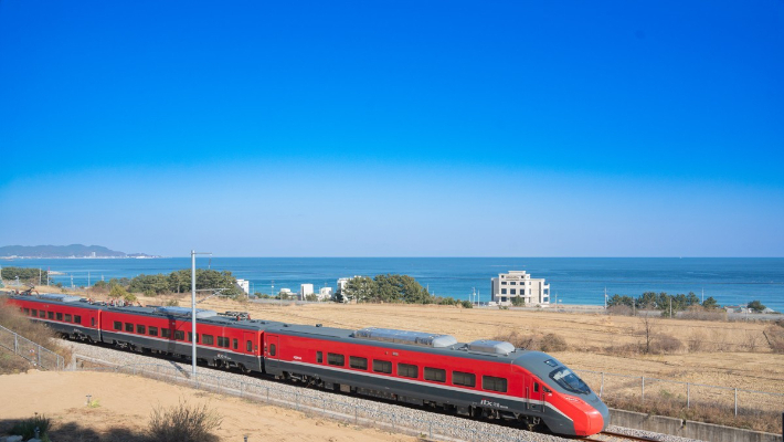 강원 강릉에서 부산까지 동해안 권역을 잇는 동해선 철도. 연합뉴스