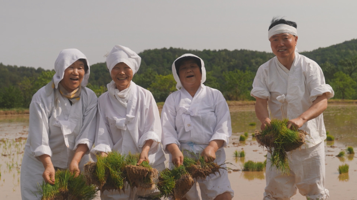 KBS춘천, '강원의 숨결, 미래를 빚다' 사진전 전시작. KBS춘천방송총국 제공