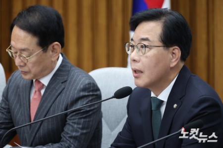 발언하는 송언석 원내대표