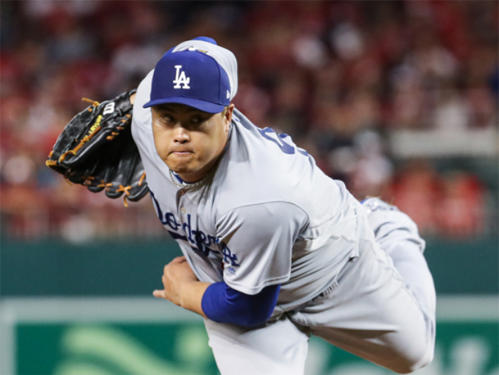 류현진이 지난 2019년 10월 7일(한국시간) 열린 메이저리그 워싱턴 내셔널스와의 디비전 시리즈 3차전에서 공을 던지고 있는 장면. 연합뉴스