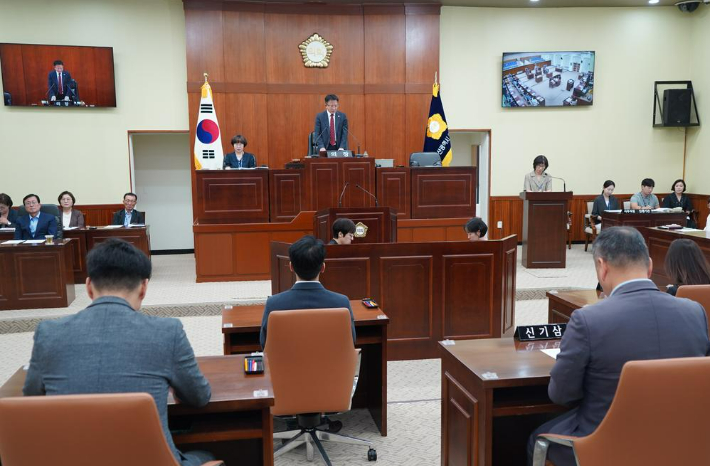 부산 영도구의회 임시회 본회의 모습. 부산 영도구의회 제공