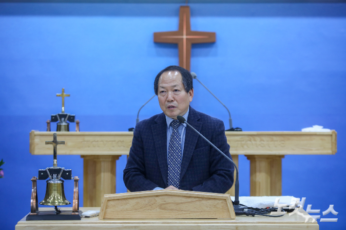 완산경찰서 경목위원회 신임 회장으로 추대된 이상규 목사가 정기총회를 진행하고 있다. 최화랑 기자