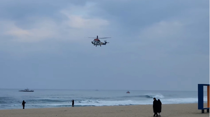 16일 오후 강원 강릉시 경포해변 인근에서 실종자가 발생해 당국이 수색을 벌이고 있다. 독자 제공