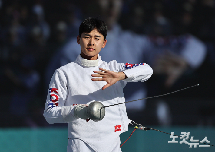 2024파리올림픽 근대5종 남자 결승선 펜싱 경기에 나선 전웅태. 베르사유=올림픽사진공동취재단/YA 황진환 기자