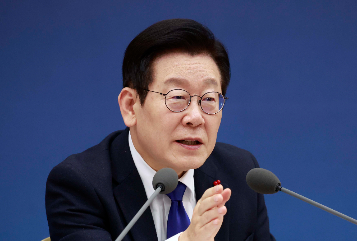 이재명 대통령이 16일 정부세종컨벤션센터에서 열린 문화체육관광부(국가유산청)·국민권익위원회 업무보고에서 발언하고 있다. 연합뉴스