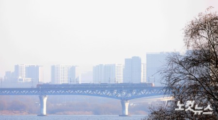 초미세먼지에 갇힌 서울