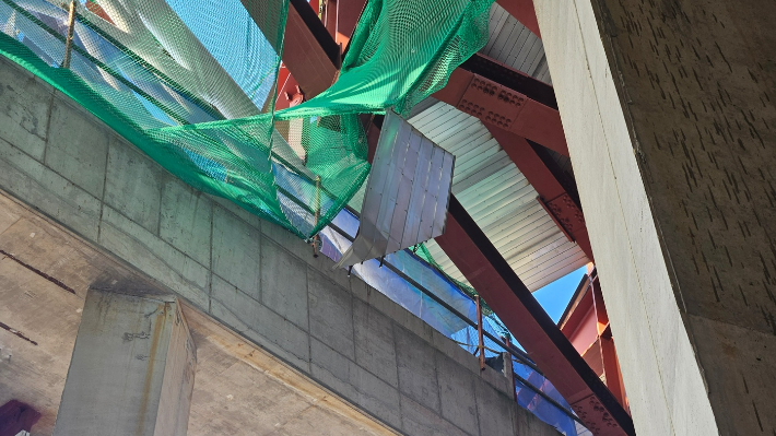 17일 부산 중구 오페라하우스 건설 현장에서 40대 작업자가 추락해 숨지는 사고가 발생했다. 부산경찰청 제공 