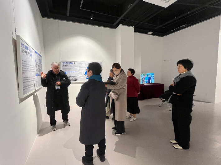 순천대 10·19연구소가 운영하는 다크투어 해설. 순천대 제공