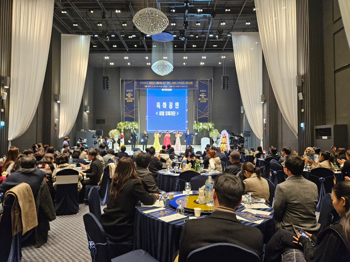 메세나로 잇는 아트브릿지 감사제 현장. 충북문화재단 제공